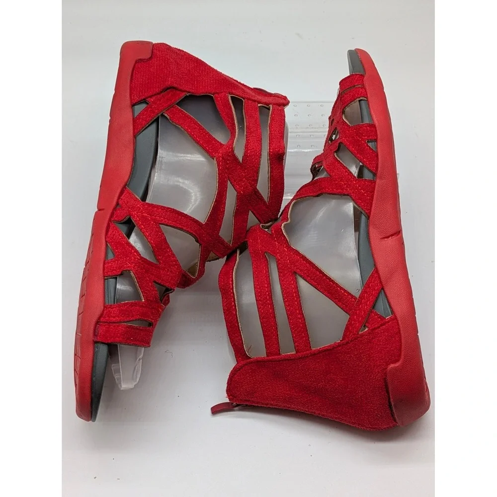 Women's Red Gladiator Sandals Zip Back Faux Suede Size 8 EUC NWOT Unbranded